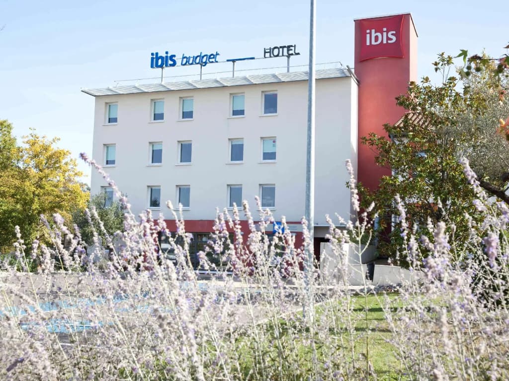 ibis budget Montauban Les Chaumes - Photo 1