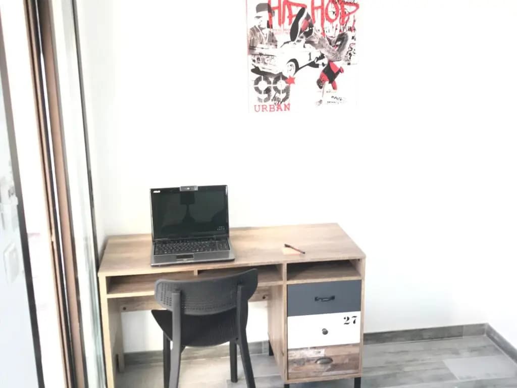 Appartement 3 pieces, refait a neuf, haut standing, piscine, mer a pieds - Photo 5