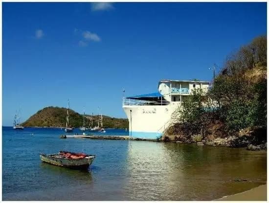 Habitation SANTOS 4 personnes Terre de Haut Les Saintes - Miniature 7