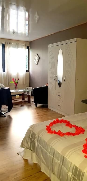 House With 3 Bedrooms in Saint-benoit, With Wonderful Mountain View an - Photo 3