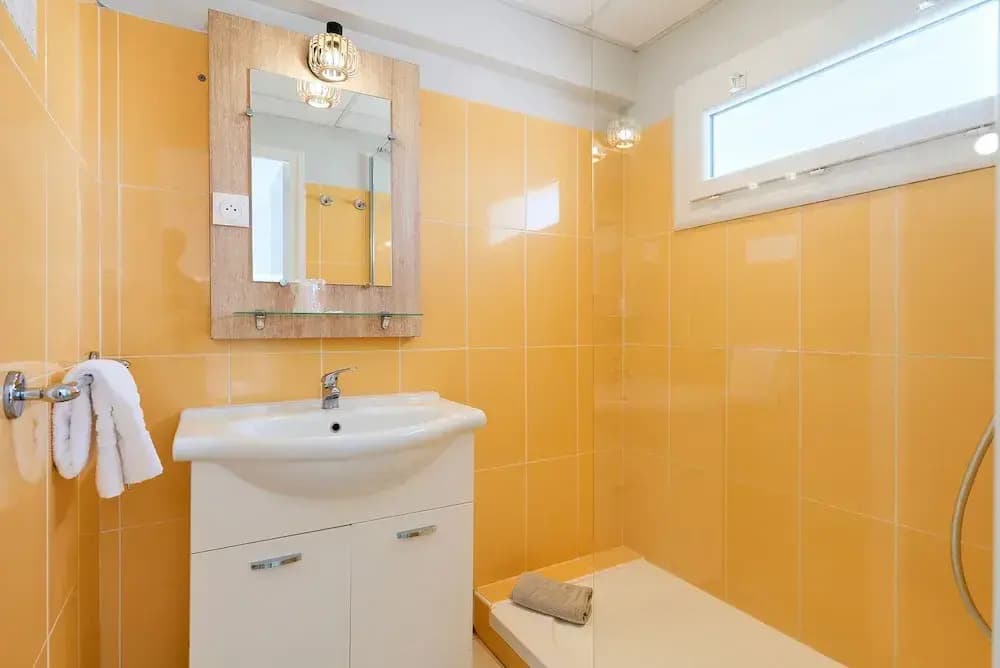 Hôtel Les Sables - Urban Style - by Logis Hotels - Miniature 8
