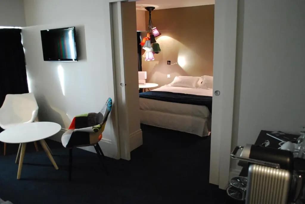 Hotel Le Cinq Hyper Centre Ville - Photo 4