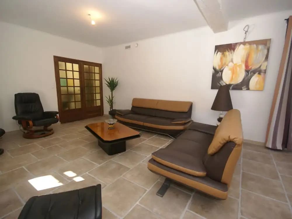 Holiday Home in Le Thor With Private Pool - Miniature 6