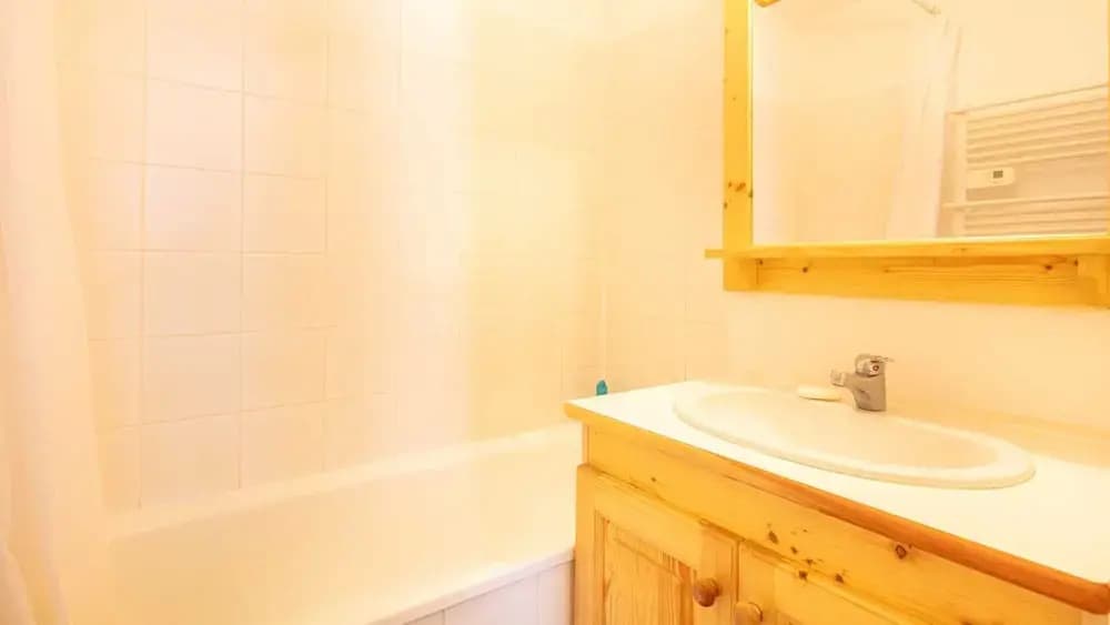 Apartment in Saint-sorlin Near Ski Resort - Miniature 6