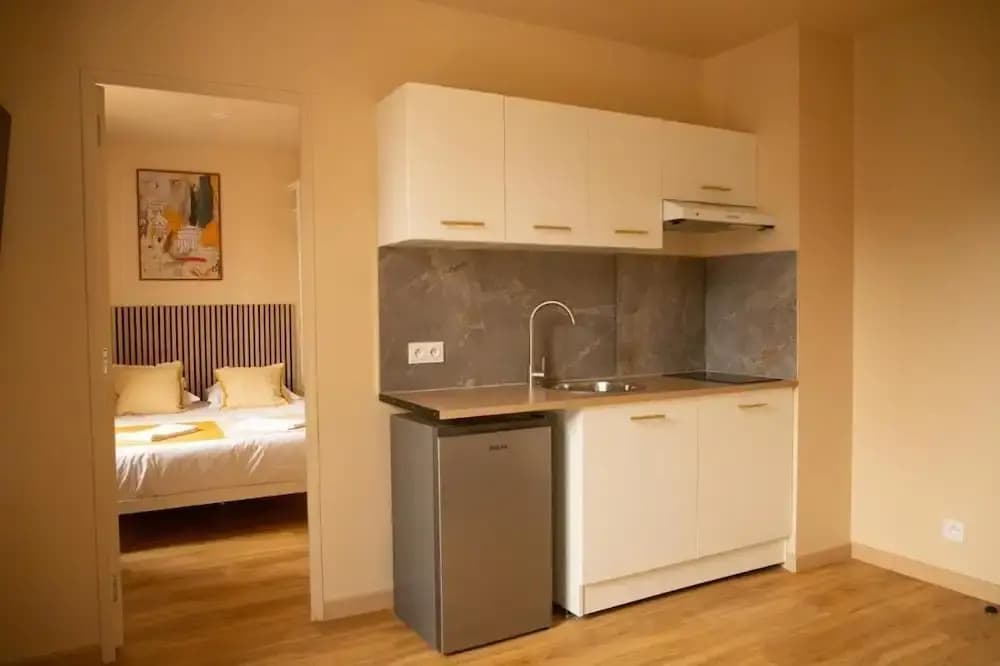 Arthur Residency - Luxury Apartement - Miniature 8
