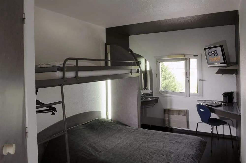 Egg Hotel Sarcelles - Photo 2