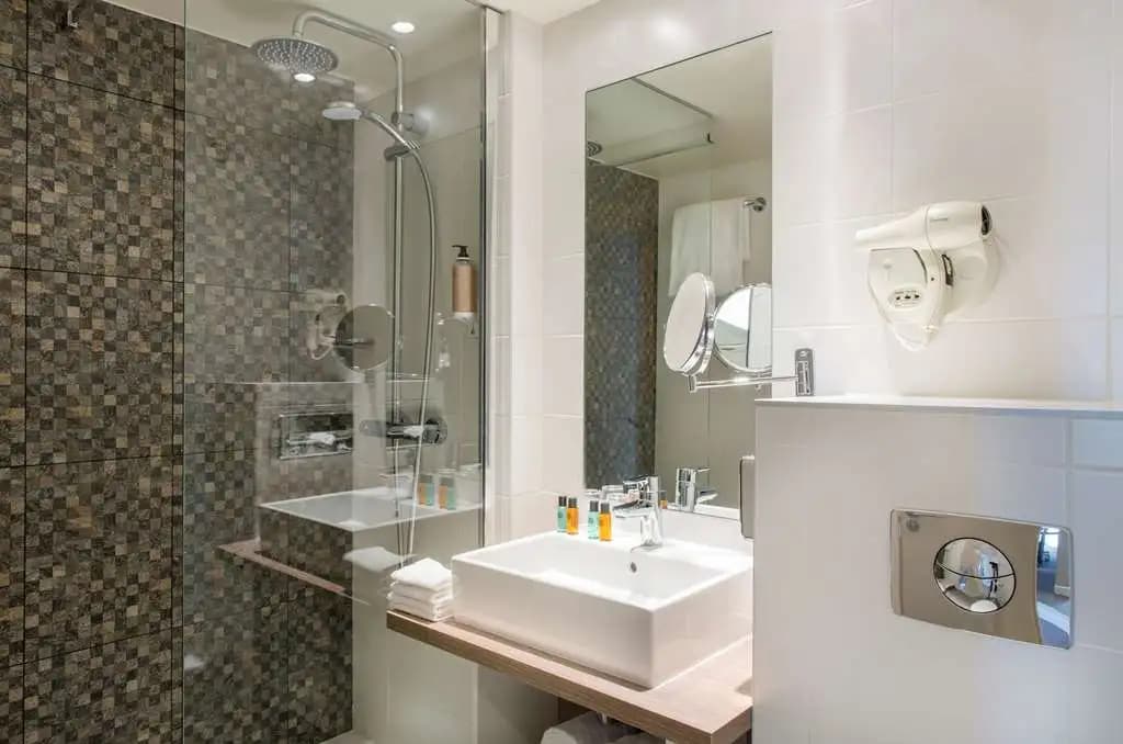 Best Western Plus Paris Saclay - Photo 5