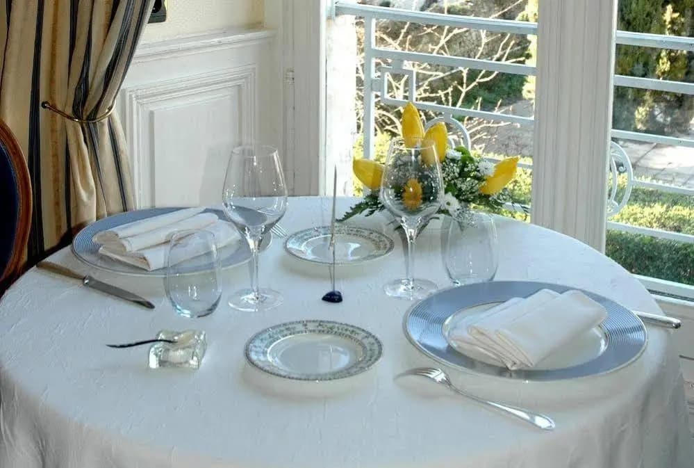 Logis Hotel de Bastard - Photo 3