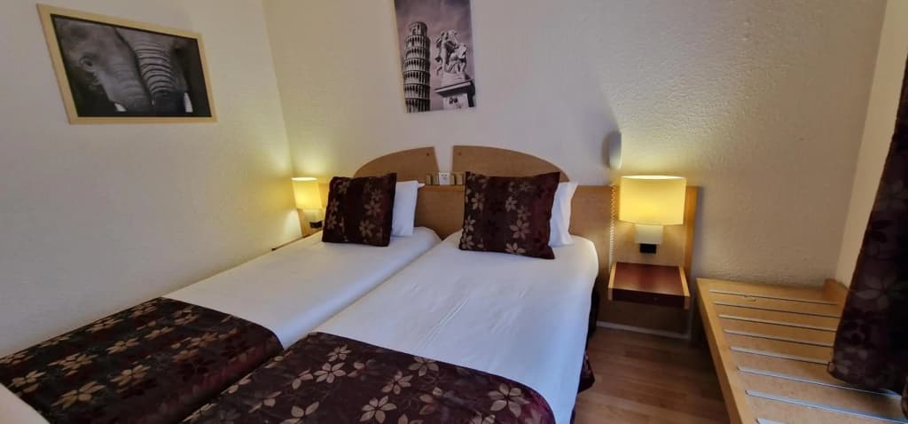 Kyriad Direct Arpajon - Photo 2