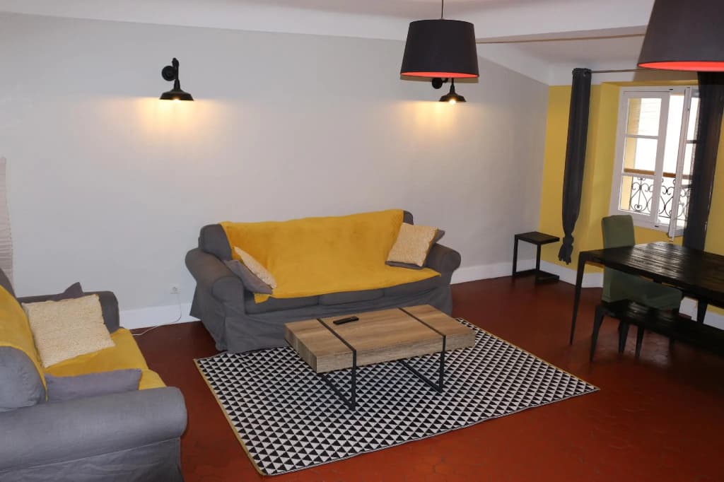 Backpackers House - Photo 2