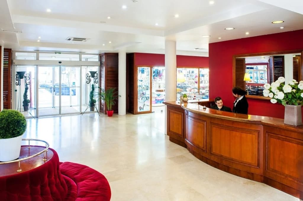Hotel Saint Sauveur - Photo 2