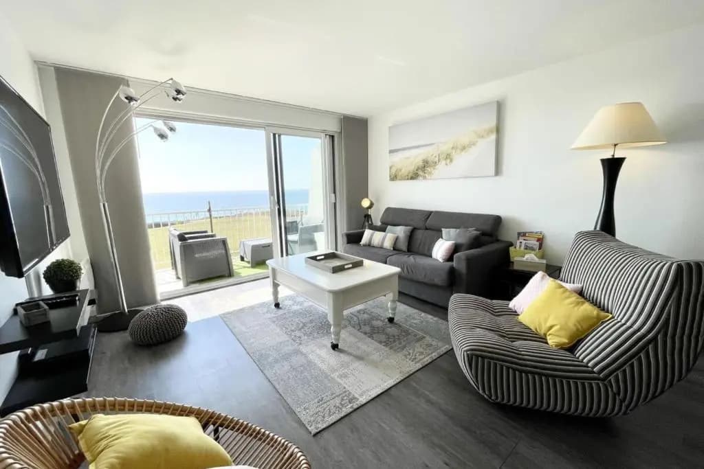 Magnifique T2 Archi Cosy Vue Mer 180 Piscine - Photo 3