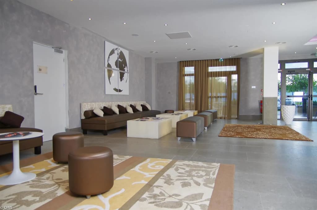 Kyriad Prestige Lyon Est - Saint Priest Eurexpo Hotel and Spa - Photo 2