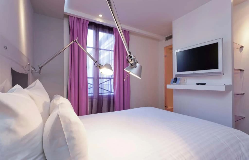 Color Design Hotel - Photo 3