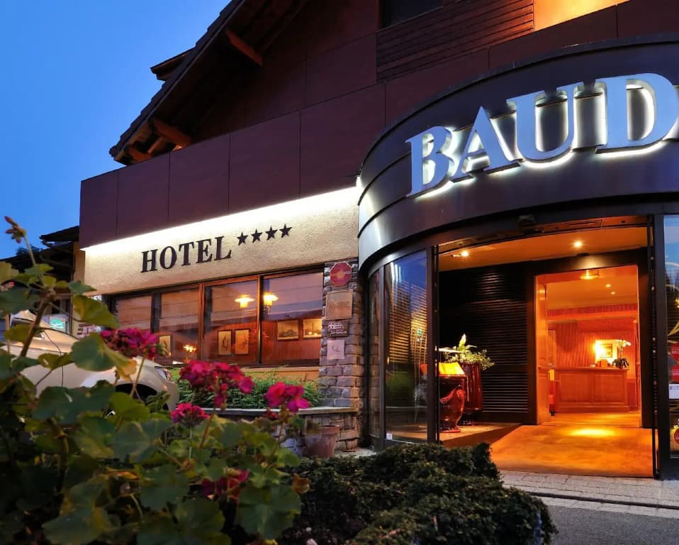 Baud Hôtel Restaurant - Photo 1