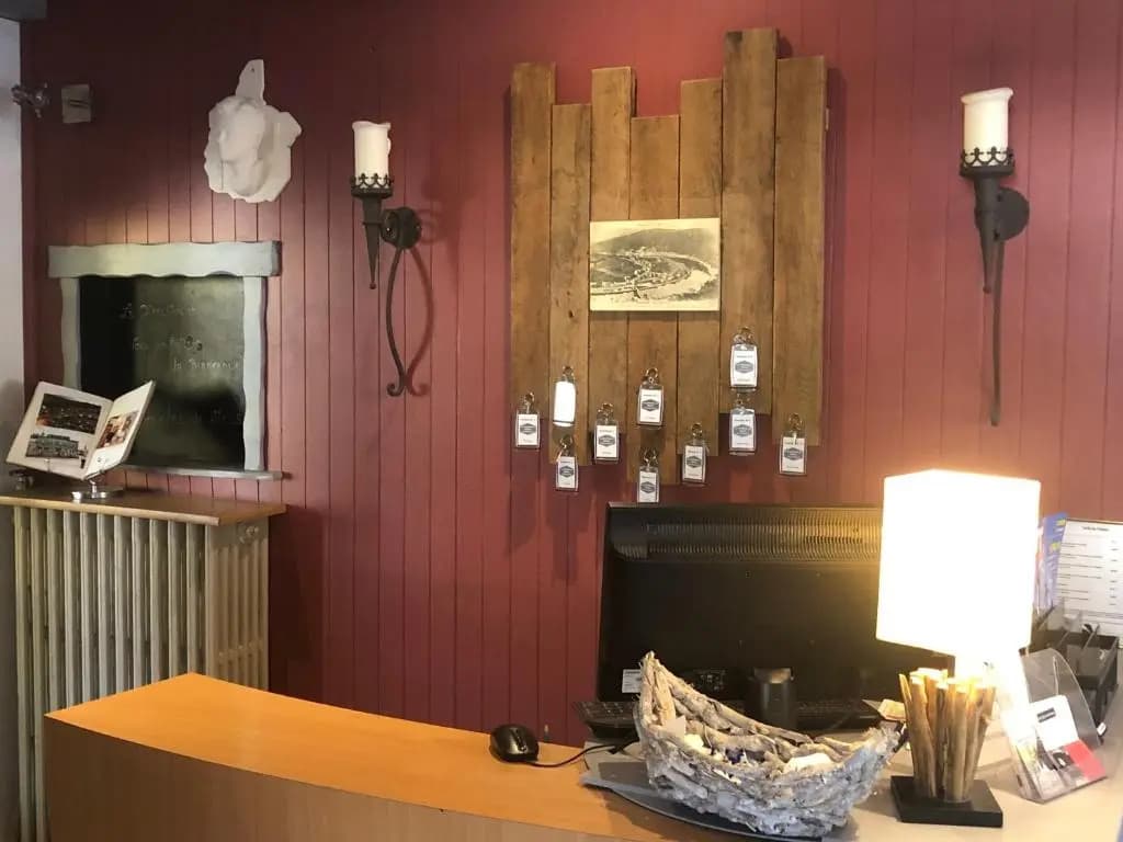 Hôtel les Boucles de Meuse - Photo 2