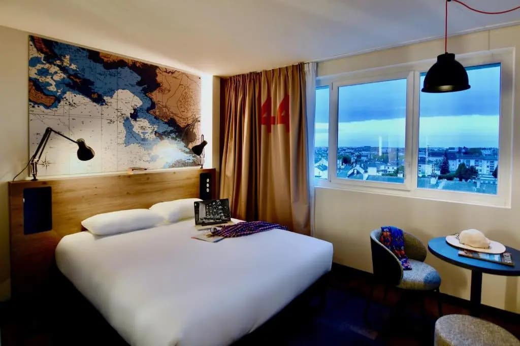 ibis Styles Saint Nazaire Centre Gare - Photo 5