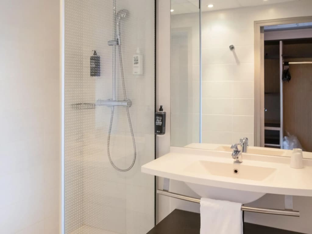 ibis Styles Saint Dizier - Miniature 8