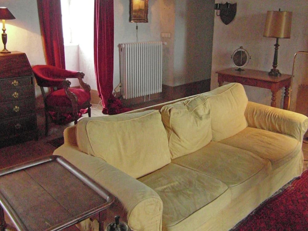 Castle in Le Veurdre Near Forest and River - Photo 4