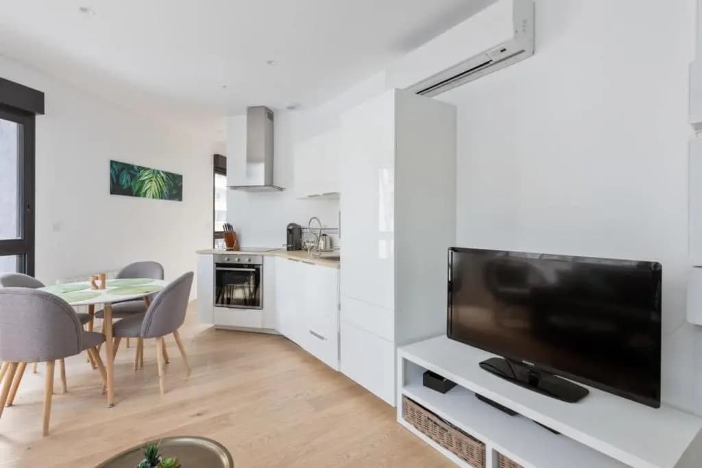 Luxurious flat in Monplaisir district in Lyon 2 min to the metro - Welkeys - Miniature 8
