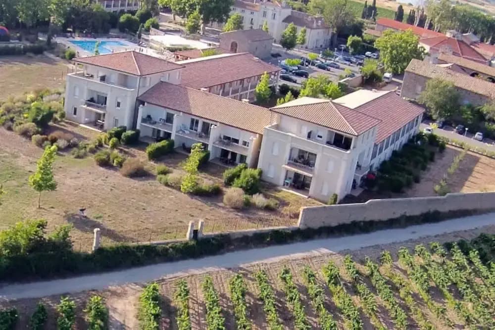 Apartment in Azille Near Lac de Jouarres - Miniature 6