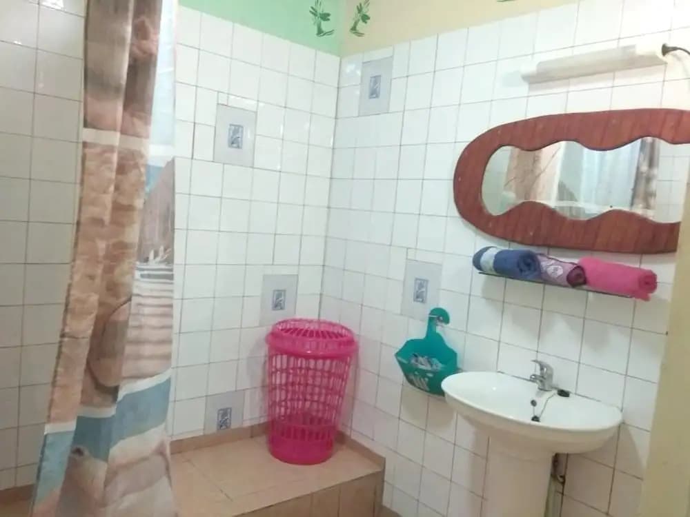 Apartment With one Bedroom in Le Gosier, With Wonderful Mountain View, - Miniature 6
