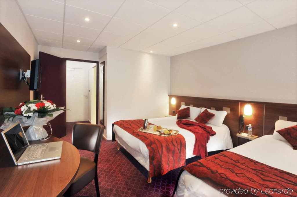 Brit Hotel Nantes Vigneux - L'Atlantel - Photo 1
