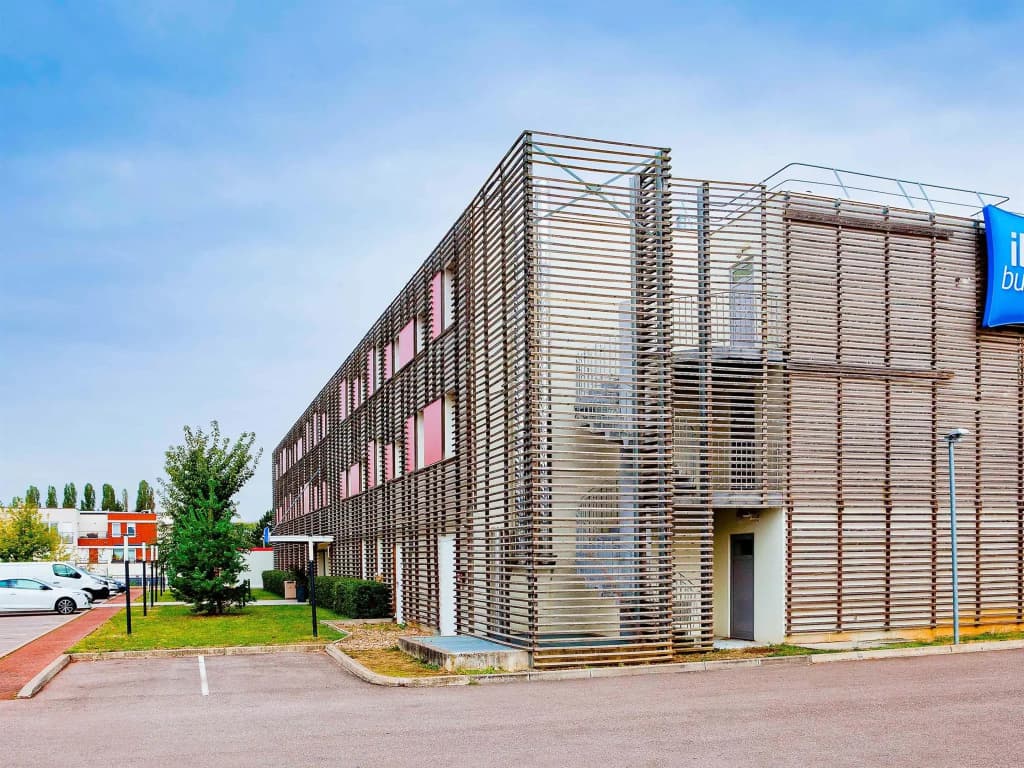 ibis budget Metz Technopole - Photo 1