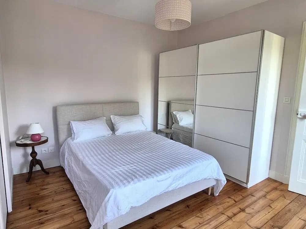 Charming House Close to the Centre in Granville - Photo 4