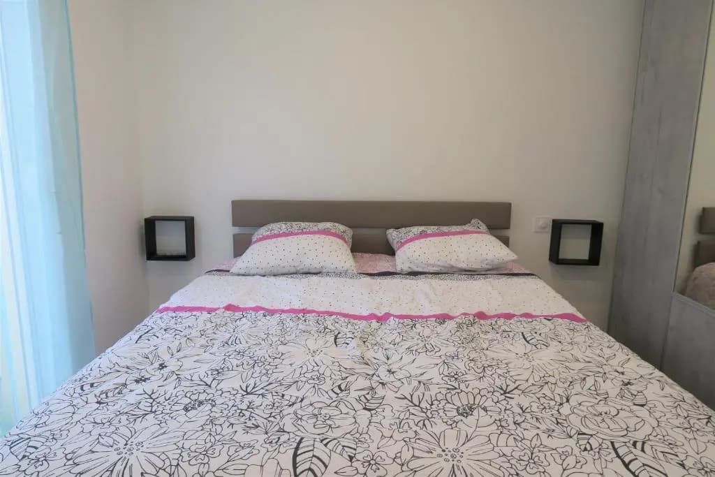 Appartement rénové avec WIFI bien équipé au centre ville de PERROS-GUIREC - Ref 940 - Photo 4