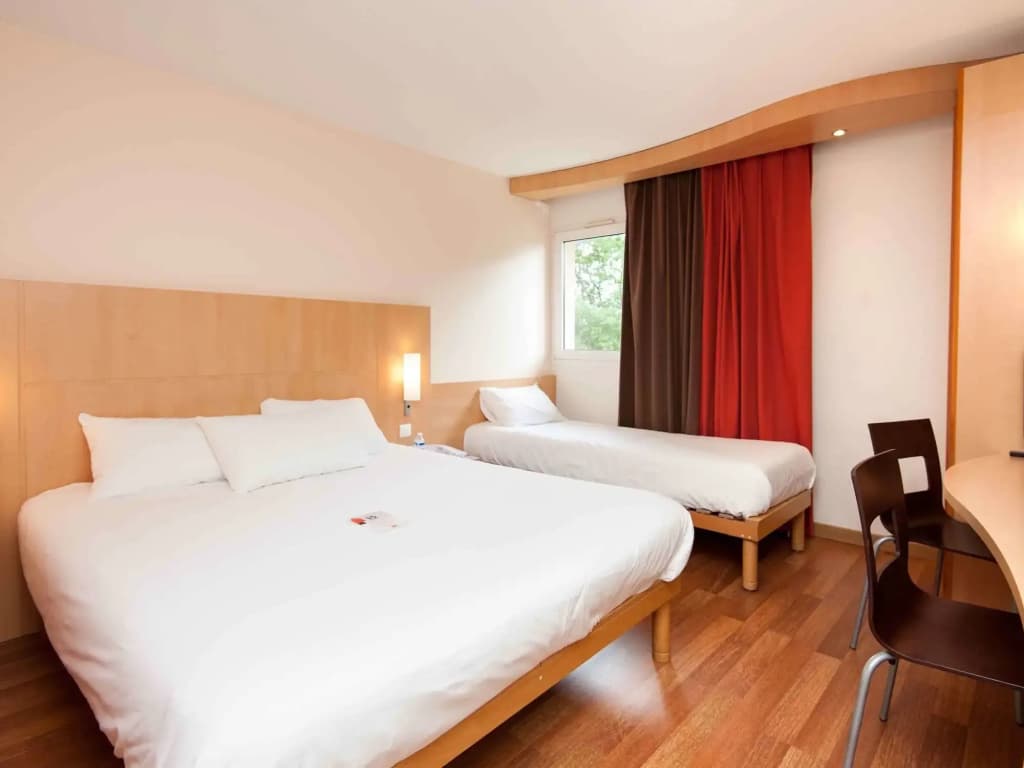 Hotel ibis Avallon - Photo 3