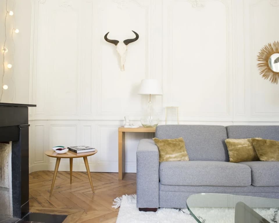 Chez Laurence Du Tilly - Miniature 7