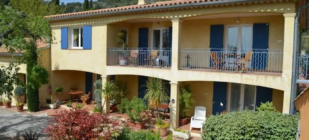 Appart'Hôtel Le Colombier - Photo 1