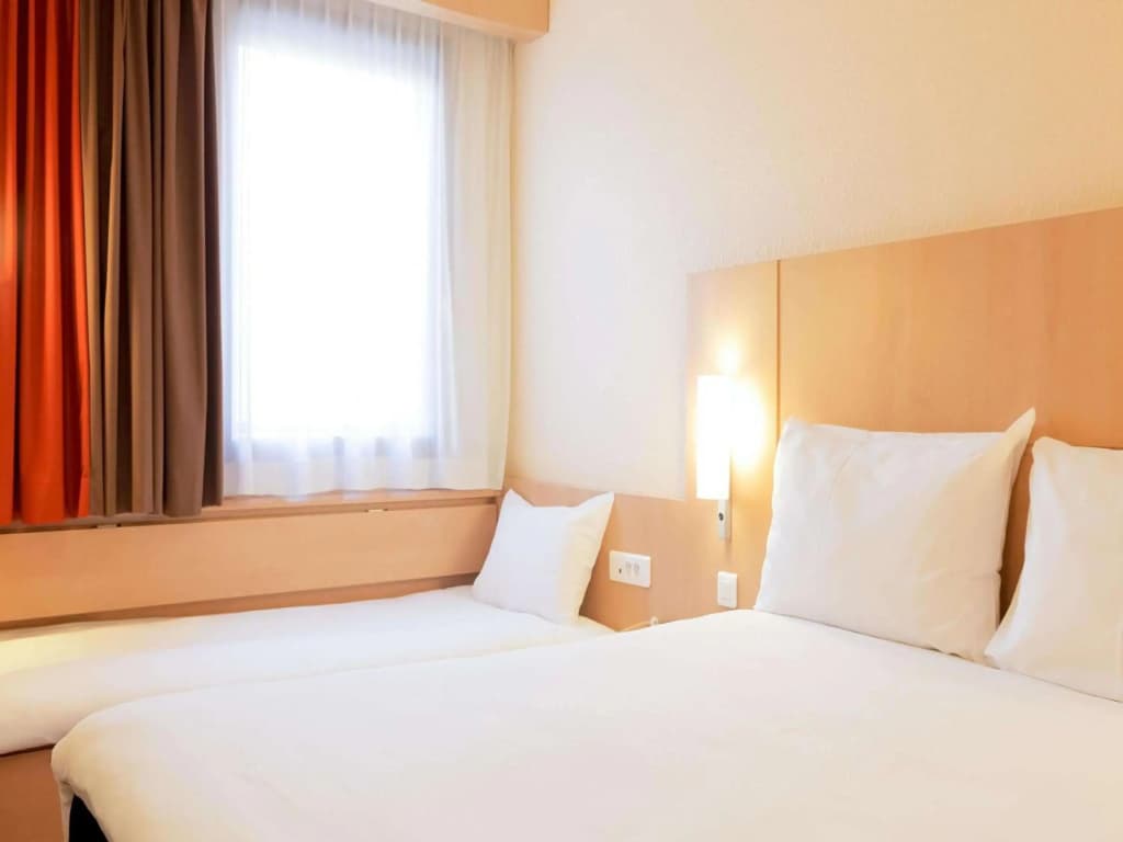 Ibis Grenoble Centre Bastille - Photo 5