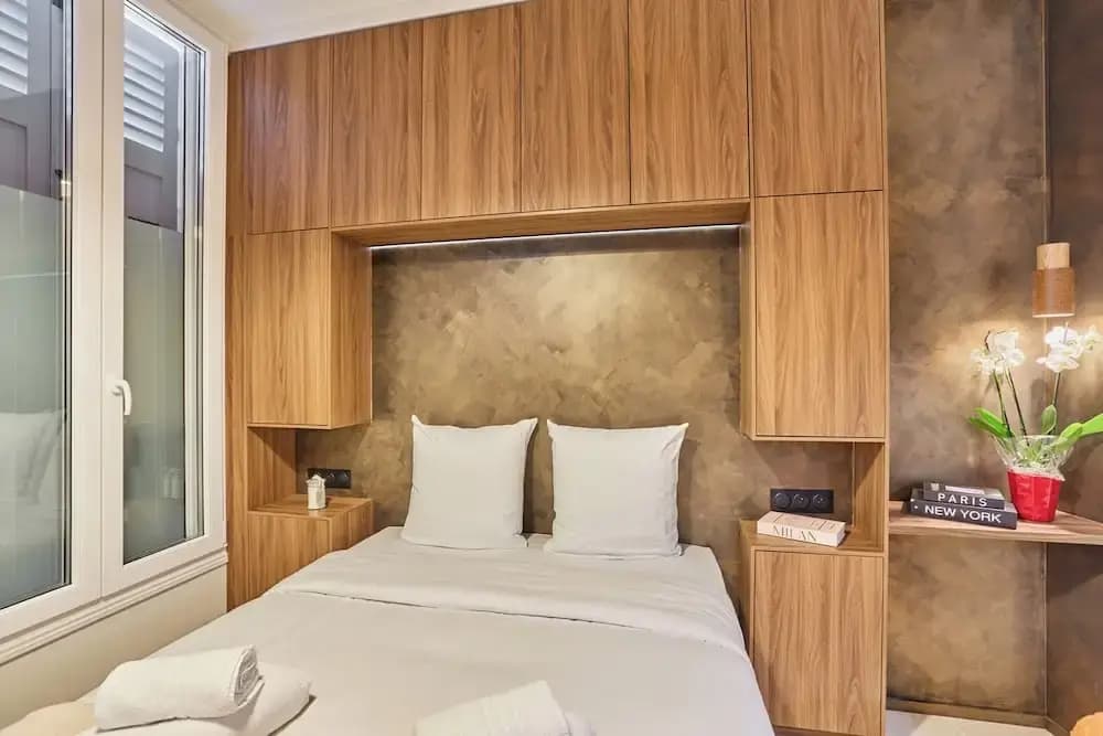 Suite Premium Facing the Chateau de Vincennes - Miniature 7