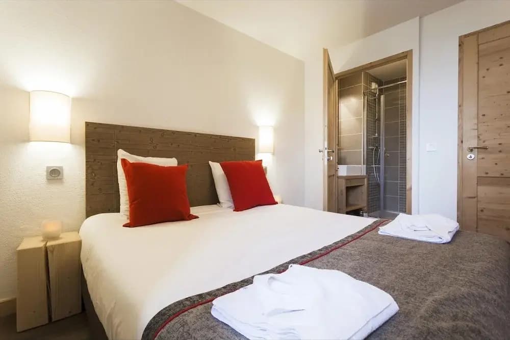 Apartment in Les Menuires With Spa Access - Photo 2