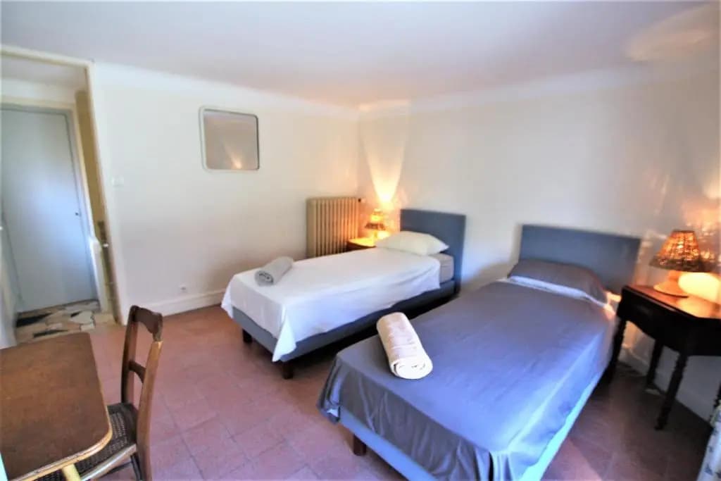 Sea View Apartment - Photo 2