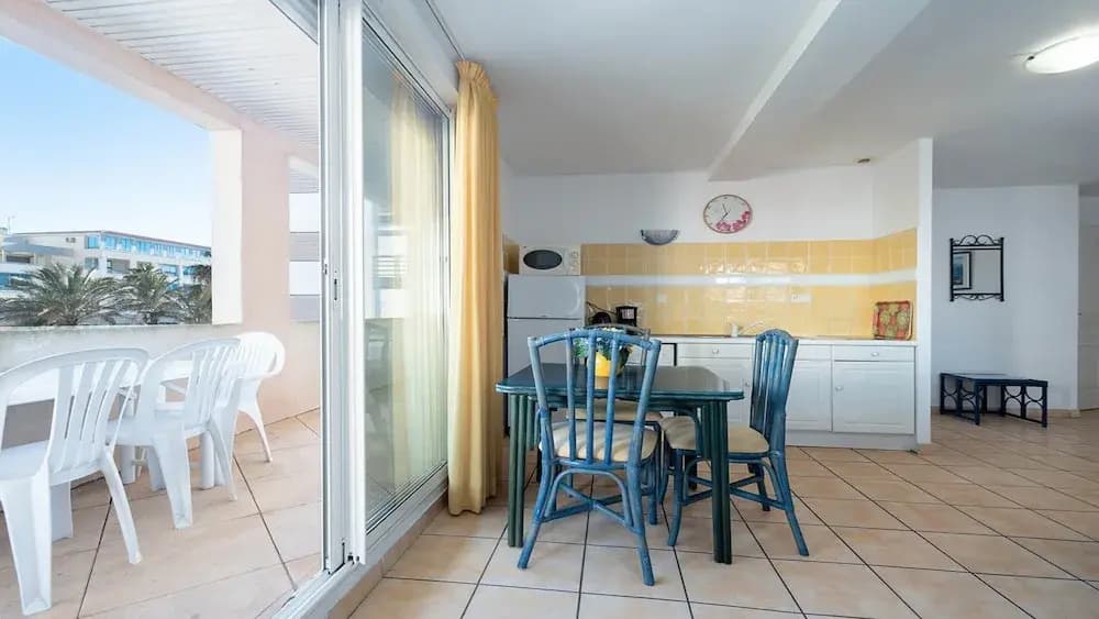 Stylish Beachside Stay, Cap D'agde - Photo 5