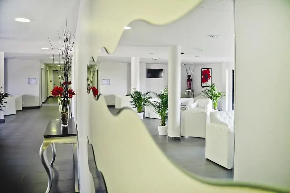 Romantic Seaside Stay in La Baule - Miniature 6