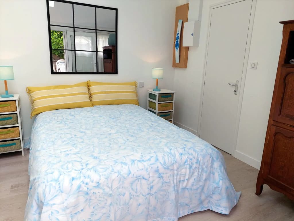 Holiday Home in Camaret Near Sandy Beaches - Photo 2