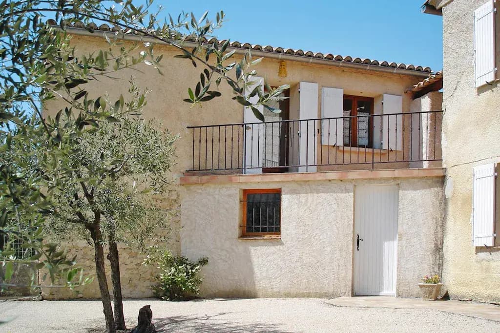 Cosy Holiday Flat With Communal Pool, Malaucène - Photo 1
