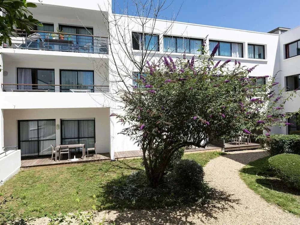 Apartment in La Rochelle Near the Beach - Photo 1