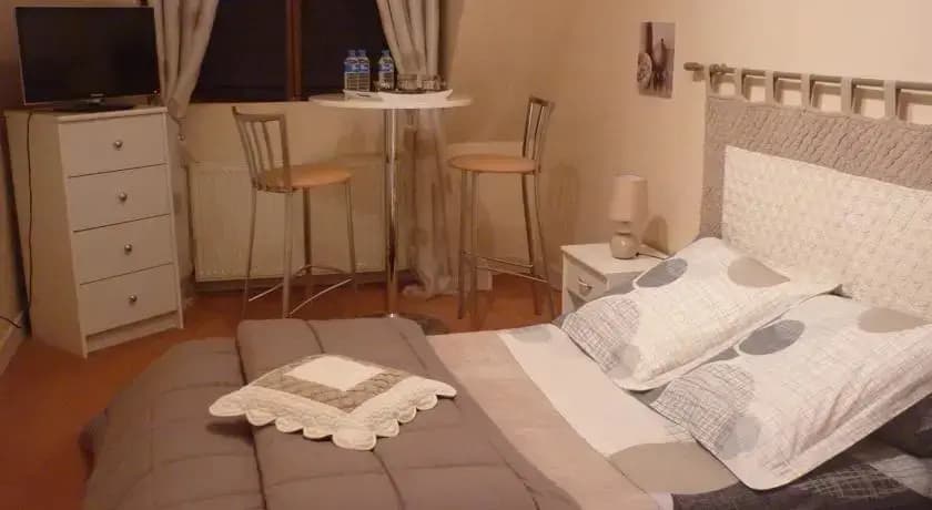 LA GRANGE D'ISNEAUVILLE - chambres d'hôtes - Miniature 6