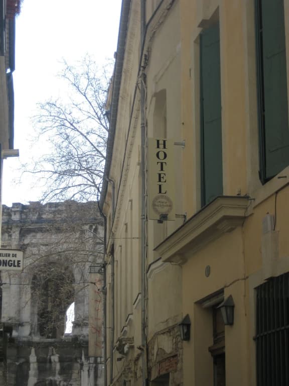 Hôtel de l'Amphithéâtre - Photo 1