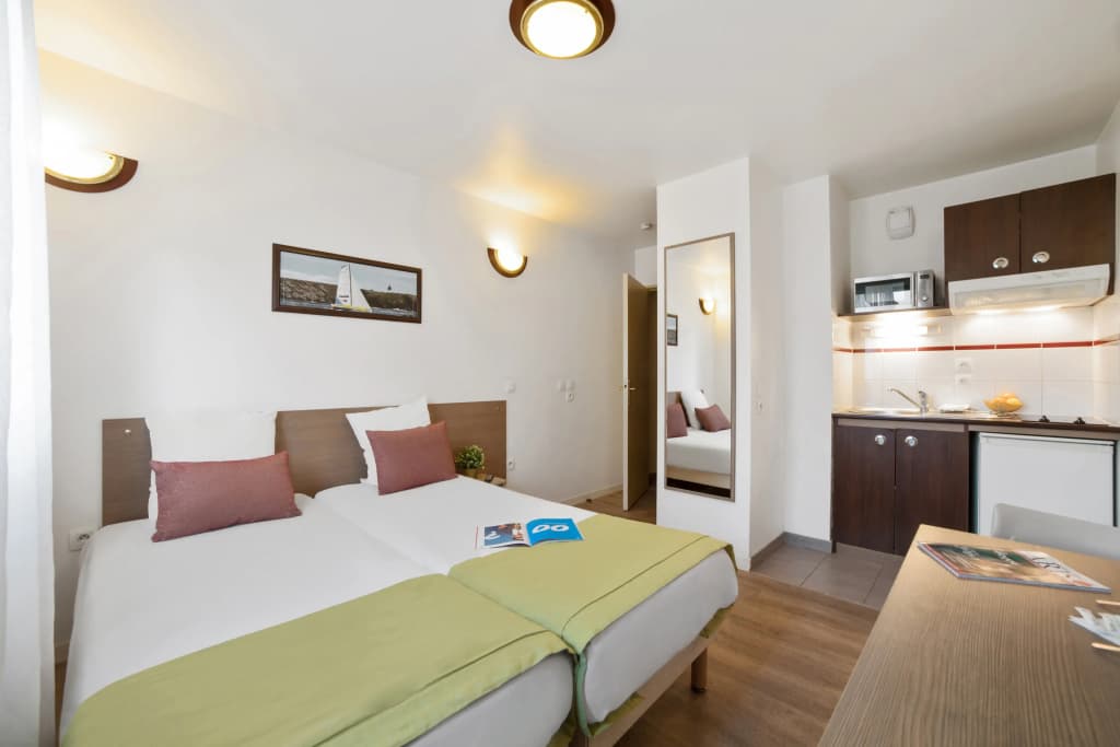 Comfort Aparthotel Versailles Saint Cyr l'Ecole - Photo 3