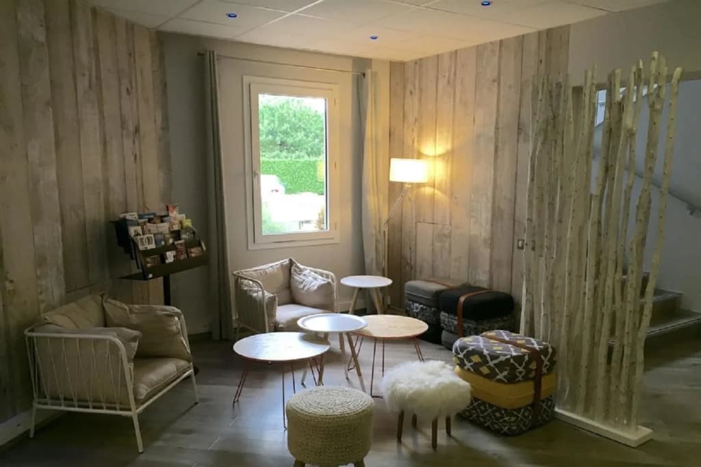 Hotel Kyriad Lyon Est - Bron Eurexpo Le Cottage - Photo 3