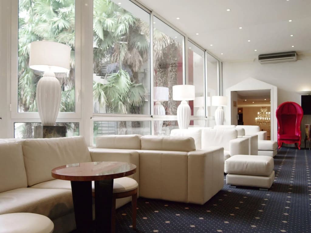 Grand Hotel Jeanne d'Arc - Photo 5