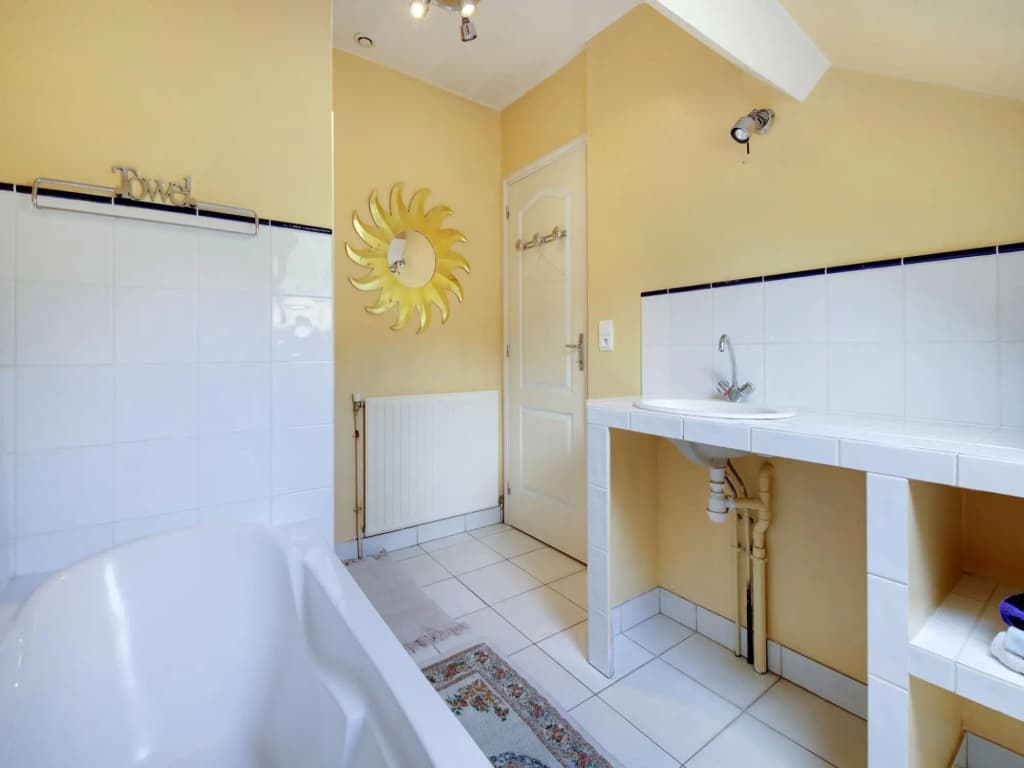 Charming Holiday Home in Raizeux Near Forest - Miniature 8