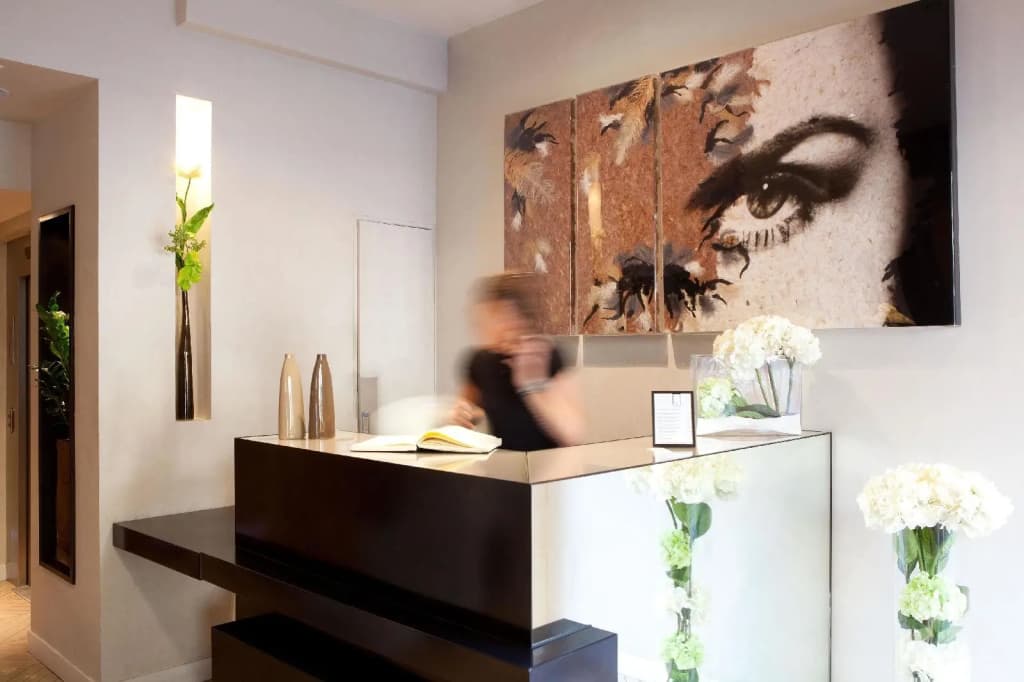 Hotel Marceau Champs Elysees - Photo 2