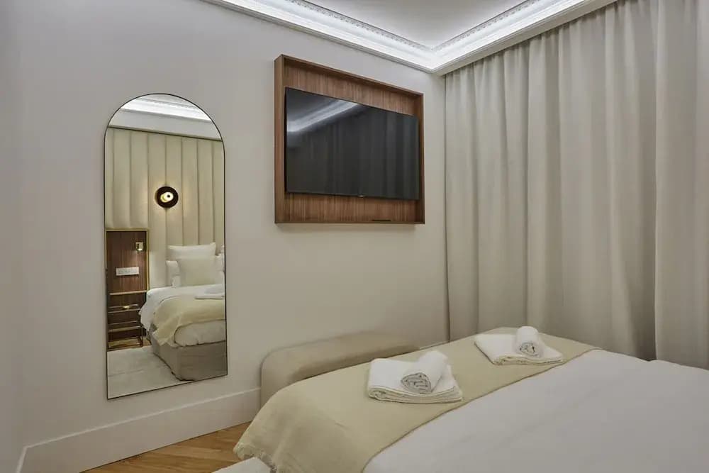 Apartment Matignon St Honore by Studio Prestige - Photo 1